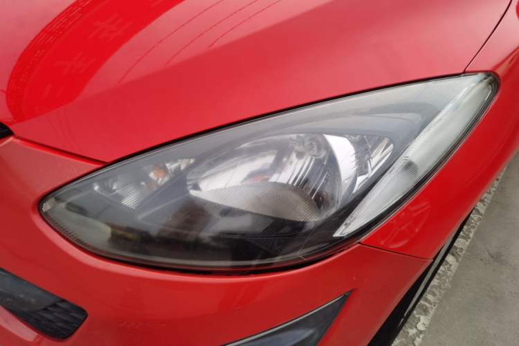 Used Mazda 2 2012 Hatchback Xuan Dong 1.5L Automatic Value Edition Left Front Headlight