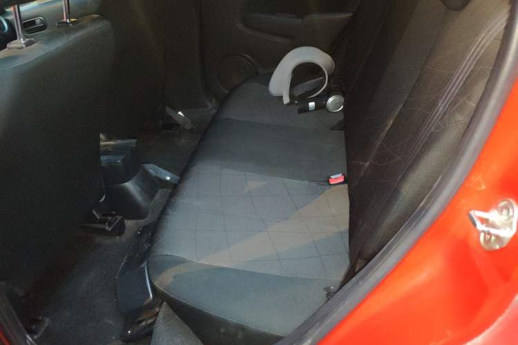 Used Mazda 2 2012 Hatchback Xuan Dong 1.5L Manual Value-Added Edition Left Rear Seat