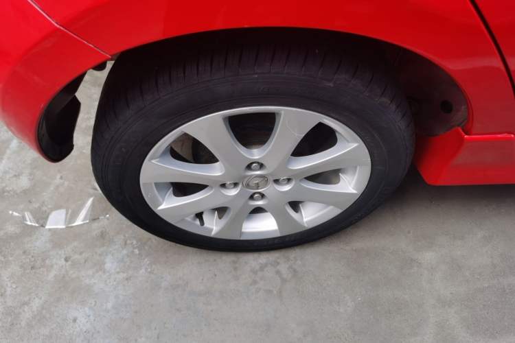 Used Mazda 2 2012 Hatchback Xuan Dong 1.5L Automatic Value Edition Right Rear Wheel Hub