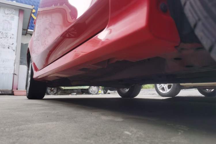 Used Mazda 2 2012 Hatchback Xuan Dong 1.5L Automatic Value Edition Right Side Sill