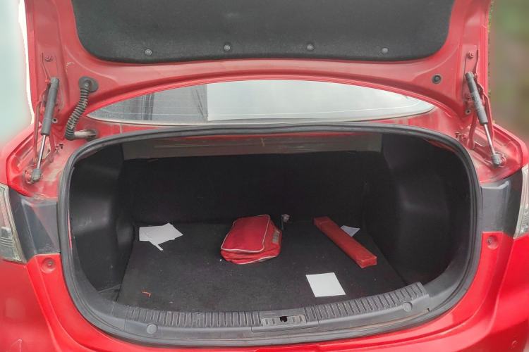 Used Mazda 2 2012 Sedan XuanDong 1.5L Automatic Fashion Edition Trunk