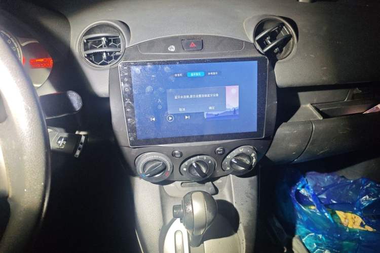 Used Mazda 2 2012 Hatchback Xuan Dong 1.5L Automatic Value Edition Audio And AC Panel