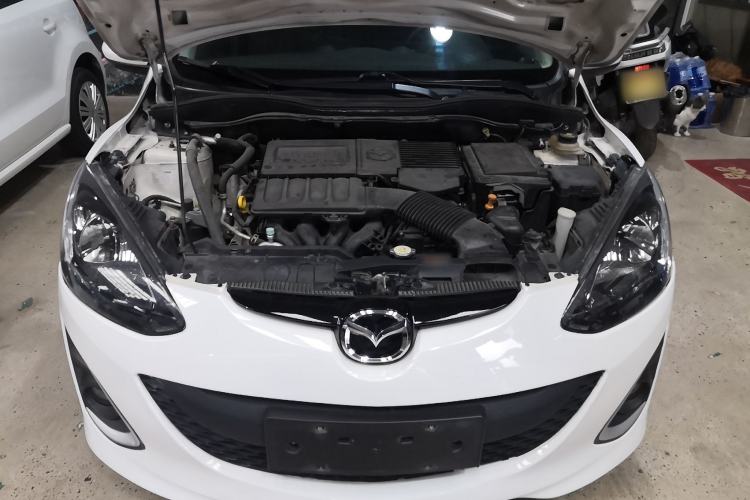 Used Mazda 2 2012 Hatchback Xuan Dong 1.5L Automatic Value Edition Engine Bay