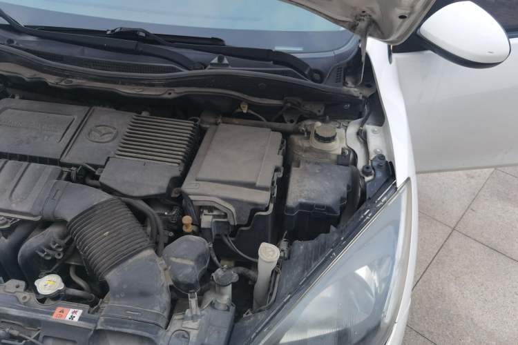 Used Mazda 2 2012 Hatchback Xuan Dong 1.5L Automatic Value Edition Engine Bay Left