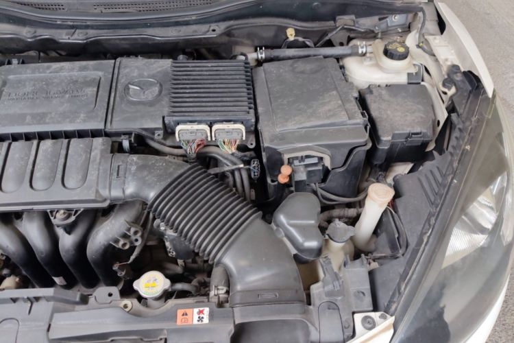 Used Mazda 2 2012 Hatchback Xuan Dong 1.5L Automatic Value Edition Engine Bay Left