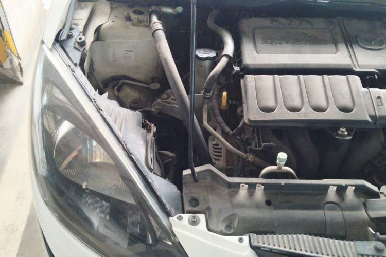 Used Mazda 2 2012 Sedan XuanDong 1.5L Automatic Fashion Edition Engine Bay Right