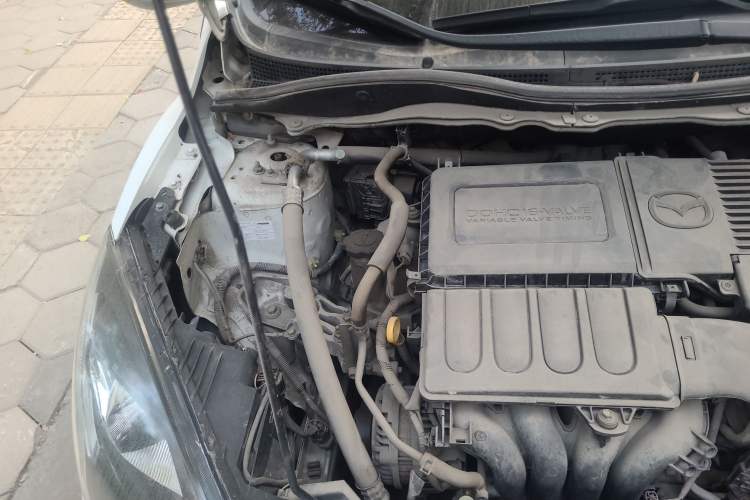 Used Mazda 2 2012 Hatchback Xuan Dong 1.5L Automatic Value Edition Engine Bay Right