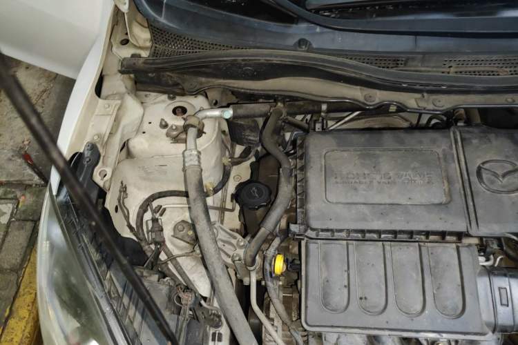 Used Mazda 2 2012 Hatchback Xuan Dong 1.3L Manual Standard Edition Engine Bay Right