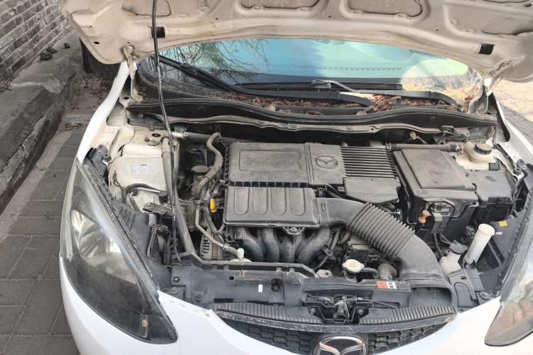 Used Mazda 2 2012 Hatchback Xuan Dong 1.3L Automatic Standard Edition Engine Bay Right