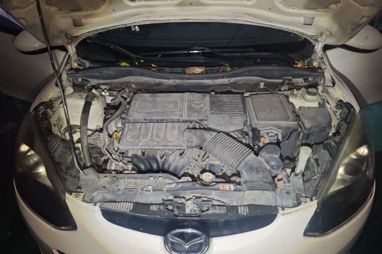 Used Mazda 2 2012 Hatchback Xuan Dong 1.5L Automatic Value Edition Engine Bay