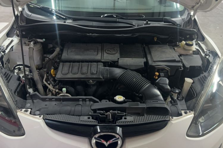 Used Mazda 2 2012 Hatchback Xuan Dong 1.5L Automatic Value Edition Engine Bay