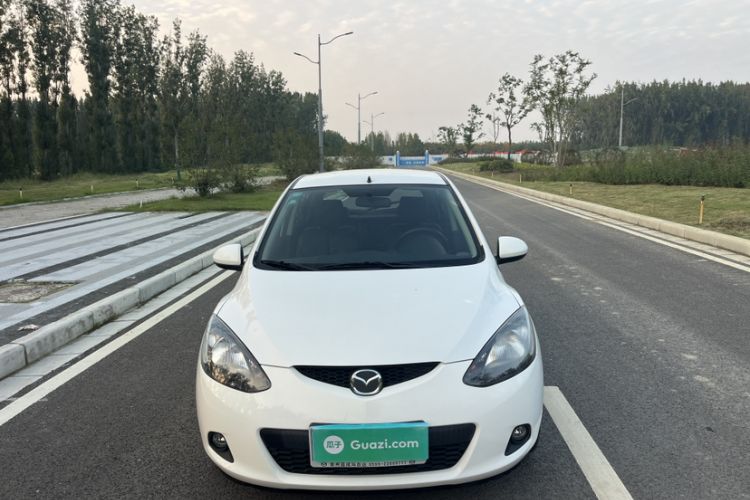 Used Mazda 2 2012 Hatchback Xuan Dong 1.5L Automatic Value Edition Exterior 1