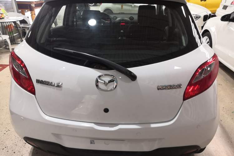 Used Mazda 2 2012 Hatchback Xuan Dong 1.5L Automatic Value Edition Exterior 2