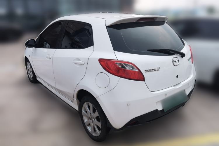 Used Mazda 2 2012 Hatchback Xuan Dong 1.5L Automatic Value Edition Exterior 3