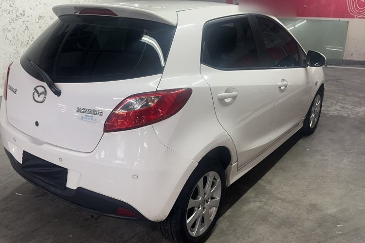 Used Mazda 2 2012 Hatchback Xuan Dong 1.5L Automatic Value Edition Exterior 3