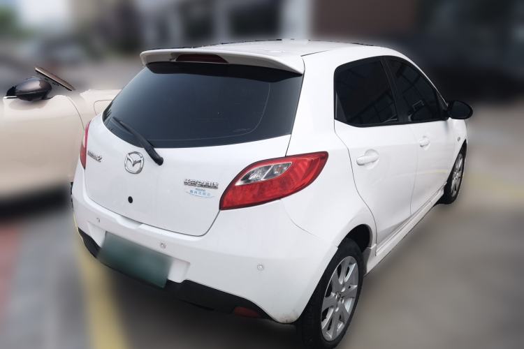 Used Mazda 2 2012 Hatchback Xuan Dong 1.5L Automatic Value Edition Exterior 5