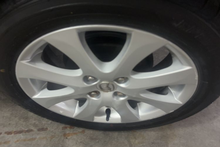 Used Mazda 2 2012 Hatchback Xuan Dong 1.5L Automatic Value Edition Exterior 5