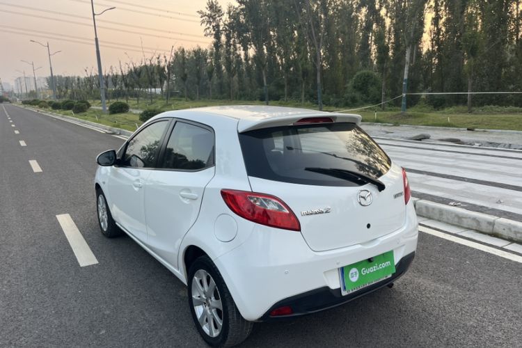 Used Mazda 2 2012 Hatchback Xuan Dong 1.5L Automatic Value Edition Exterior 7