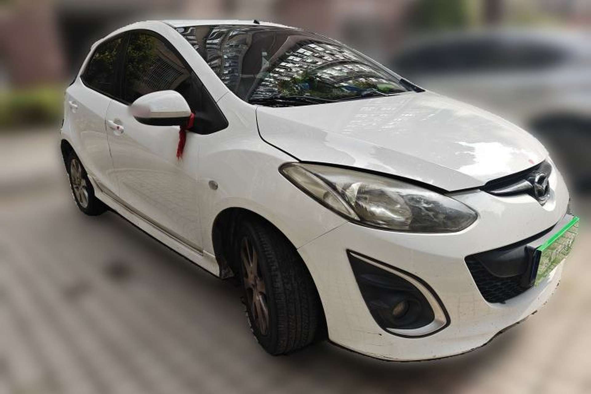 Used Mazda 2 2012 Hatchback Xuan Dong 1.5L Automatic Value Edition Front Right 45 Deg