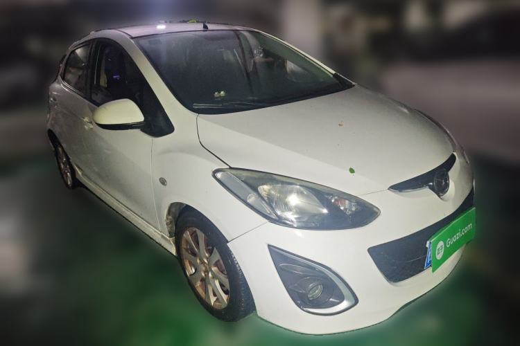 Used Mazda 2 2012 Hatchback Xuan Dong 1.5L Automatic Value Edition Front Right 45 Deg