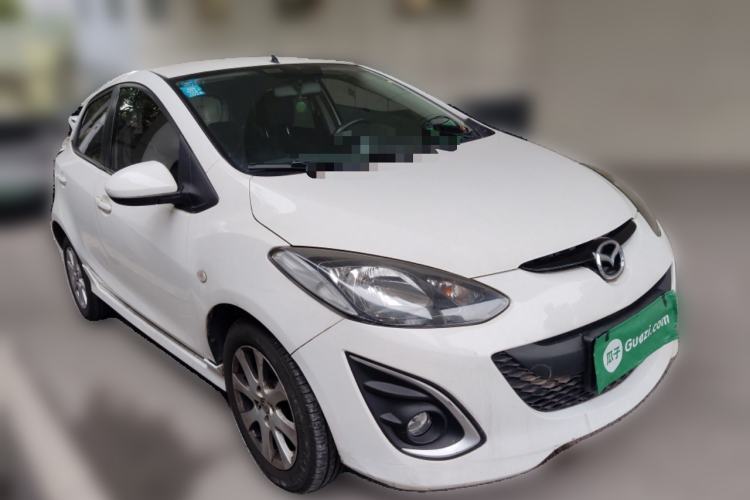Used Mazda 2 2012 Hatchback Xuan Dong 1.5L Automatic Value Edition Front Right 45 Deg