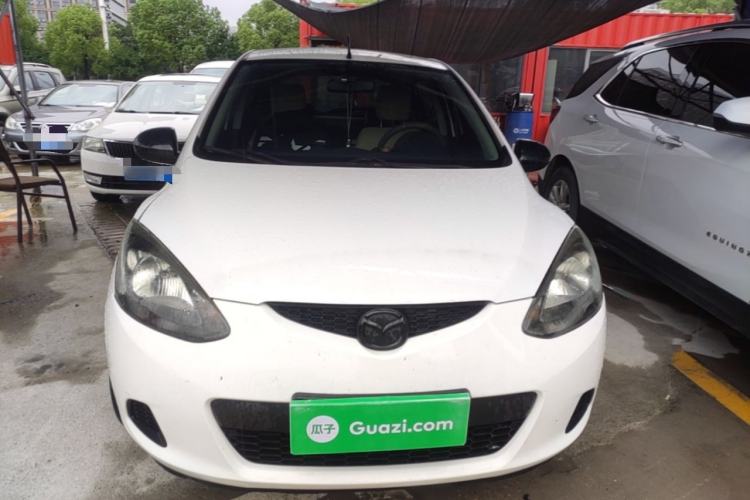 Used Mazda 2 2012 Hatchback Xuan Dong 1.3L Manual Standard Edition Front