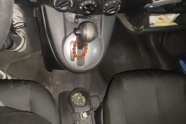 Used Mazda 2 2012 Hatchback Xuan Dong 1.5L Automatic Value Edition Gear Lever