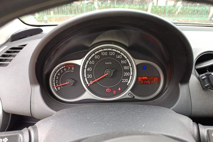 Used Mazda 2 2012 Hatchback Xuan Dong 1.5L Automatic Value Edition Instrument Cluster