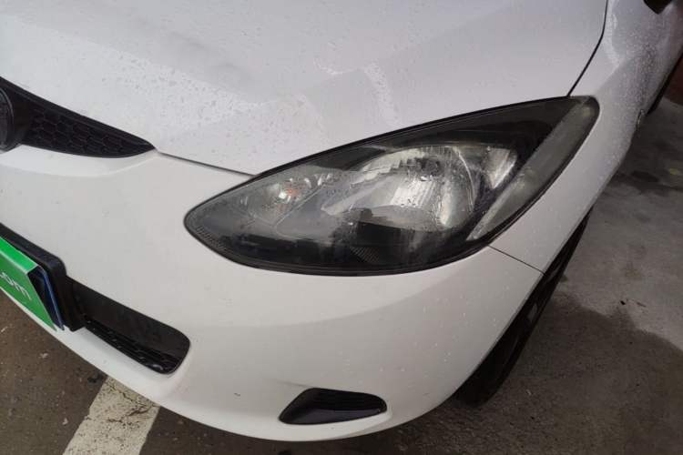 Used Mazda 2 2012 Hatchback Xuan Dong 1.3L Manual Standard Edition Left Front Headlight