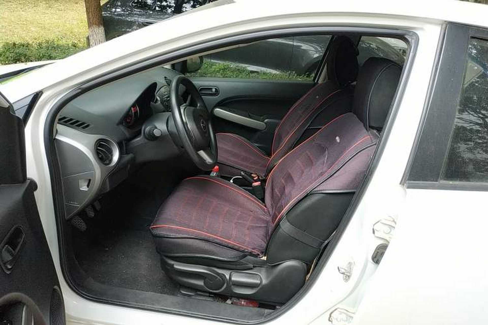 Used Mazda 2 2012 Sedan XuanDong 1.5L Manual Fashion Edition Left Front Seat