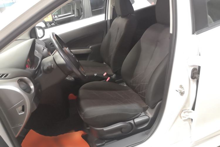 Used Mazda 2 2012 Hatchback Xuan Dong 1.5L Automatic Value Edition Left Front Seat