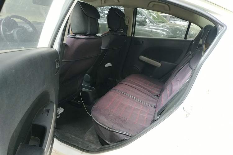 Used Mazda 2 2012 Sedan XuanDong 1.5L Manual Fashion Edition Left Rear Seat
