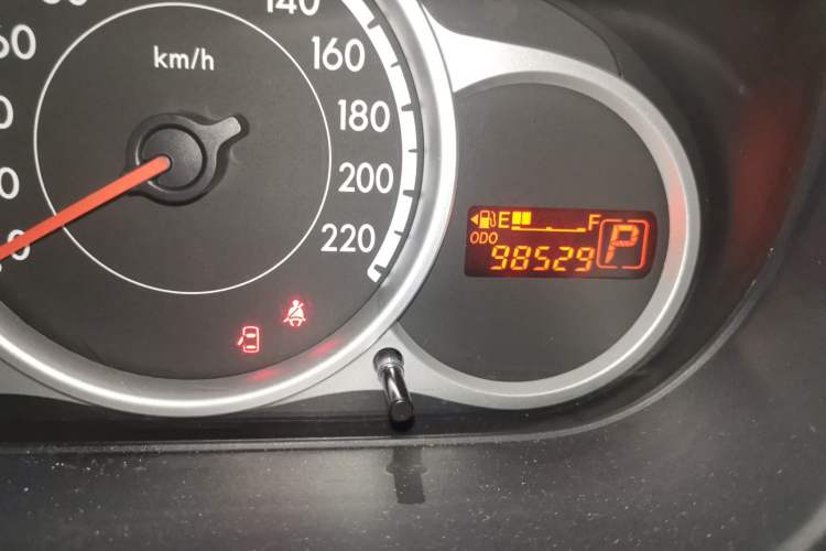 Used Mazda 2 2012 Hatchback Xuan Dong 1.5L Automatic Value Edition Odometer Close Up