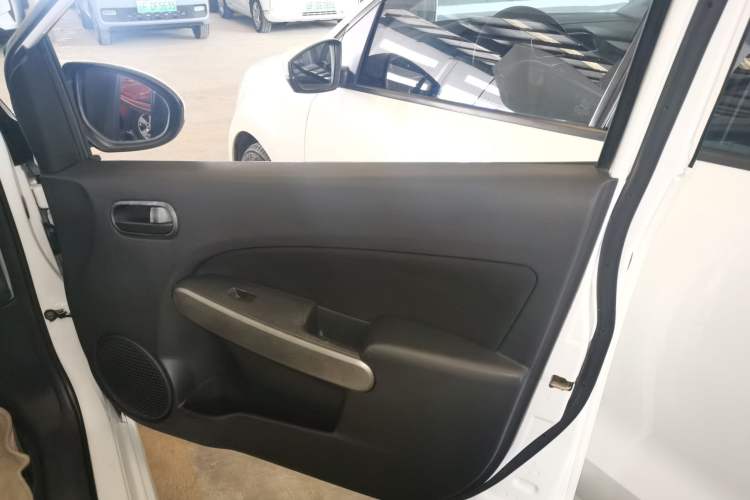 Used Mazda 2 2012 Sedan XuanDong 1.5L Manual Fashion Edition Right Front Door Interior