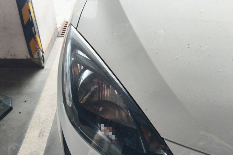 Used Mazda 2 2012 Sedan XuanDong 1.5L Automatic Fashion Edition Right Front Headlight