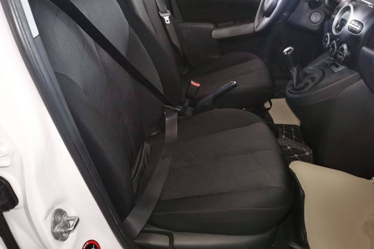 Used Mazda 2 2012 Sedan XuanDong 1.5L Manual Fashion Edition Right Front Seat