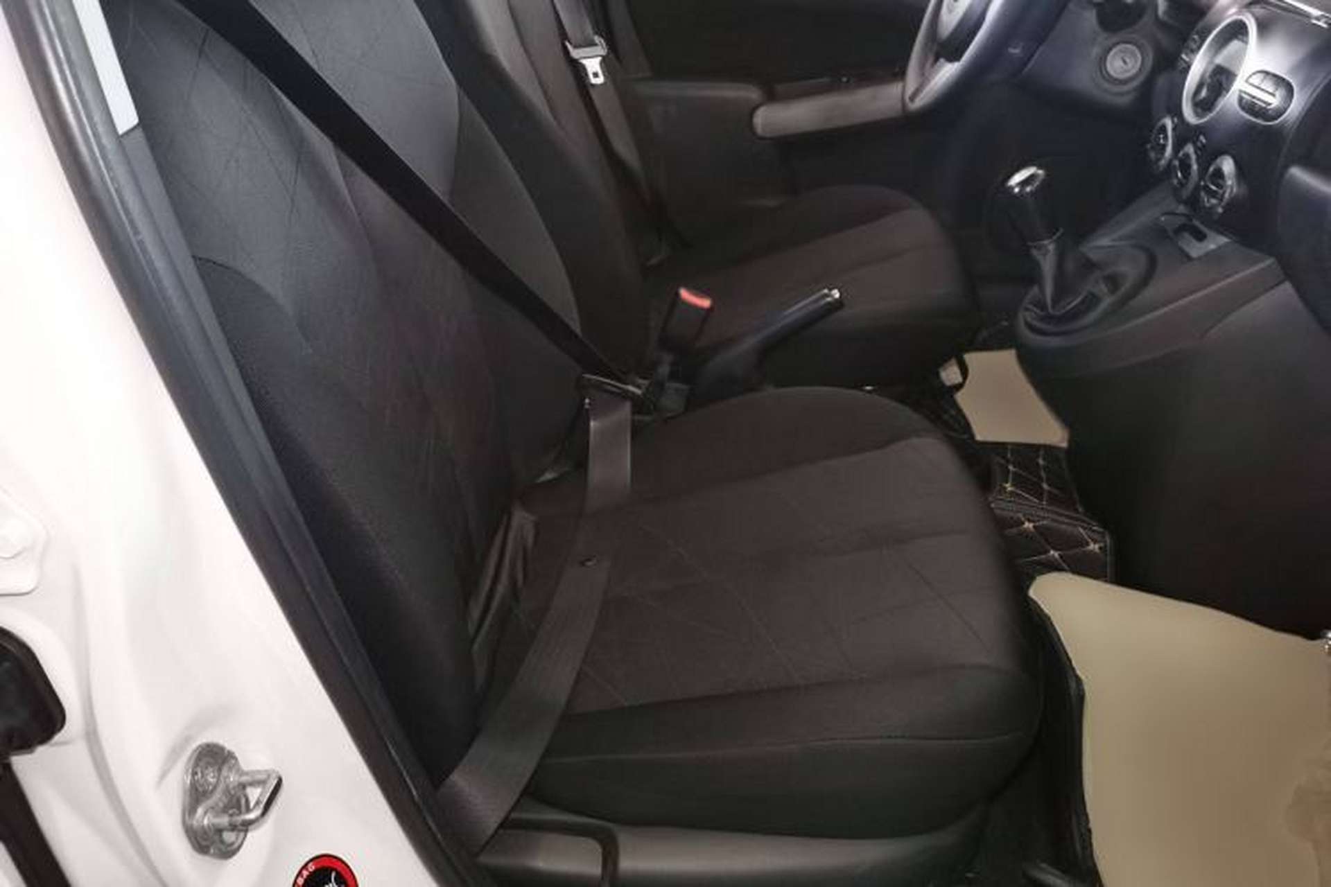 Used Mazda 2 2012 Sedan XuanDong 1.5L Manual Fashion Edition Right Front Seat