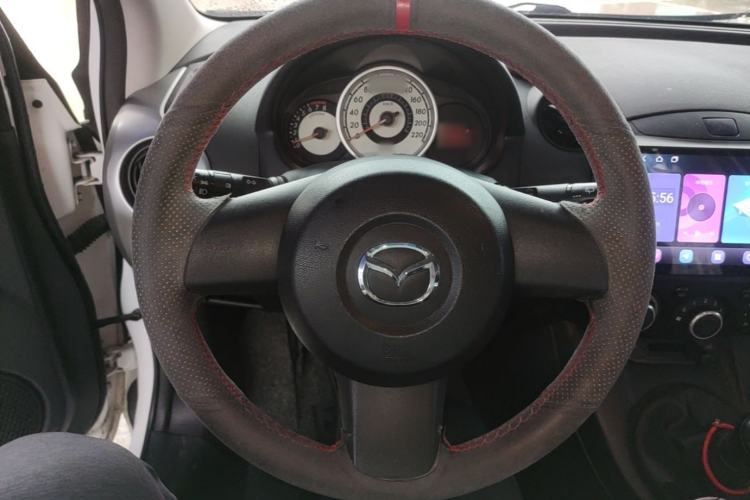 Used Mazda 2 2012 Hatchback Xuan Dong 1.3L Manual Standard Edition Steering Wheel