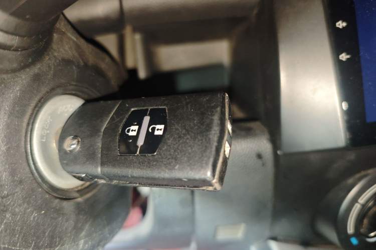 Used Mazda 2 2012 Hatchback Xuan Dong 1.5L Automatic Value Edition Vehicle Key