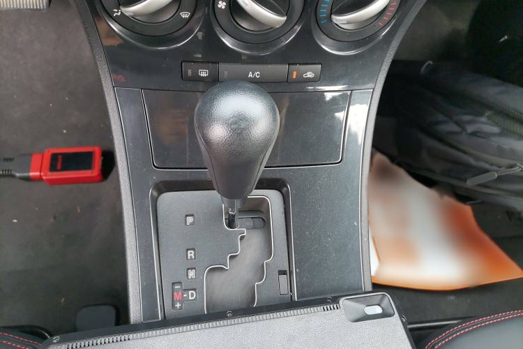 Used Mazda 3 2015 Sedan 1.6L Automatic Comfort Model Gear Lever
