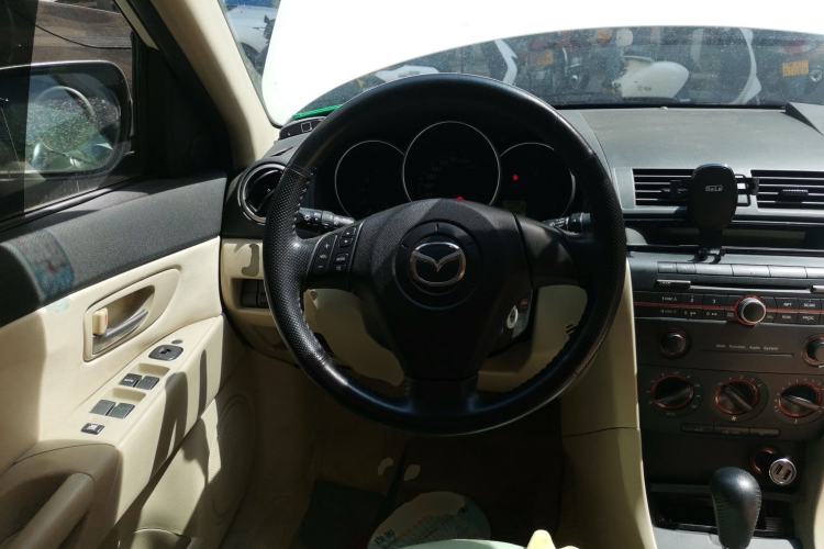 Used Mazda 3 2006 2.0L Automatic Standard Edition Steering Wheel