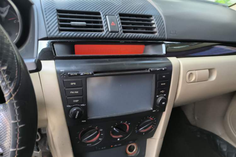 Used Mazda 3 2007 1.6L Automatic Standard Edition Audio And AC Panel