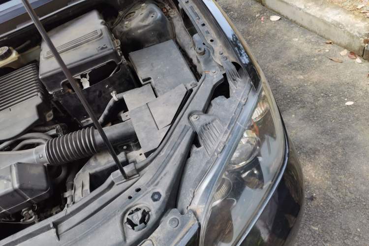 Used Mazda 3 2007 1.6L Manual Standard Edition Engine Bay Left