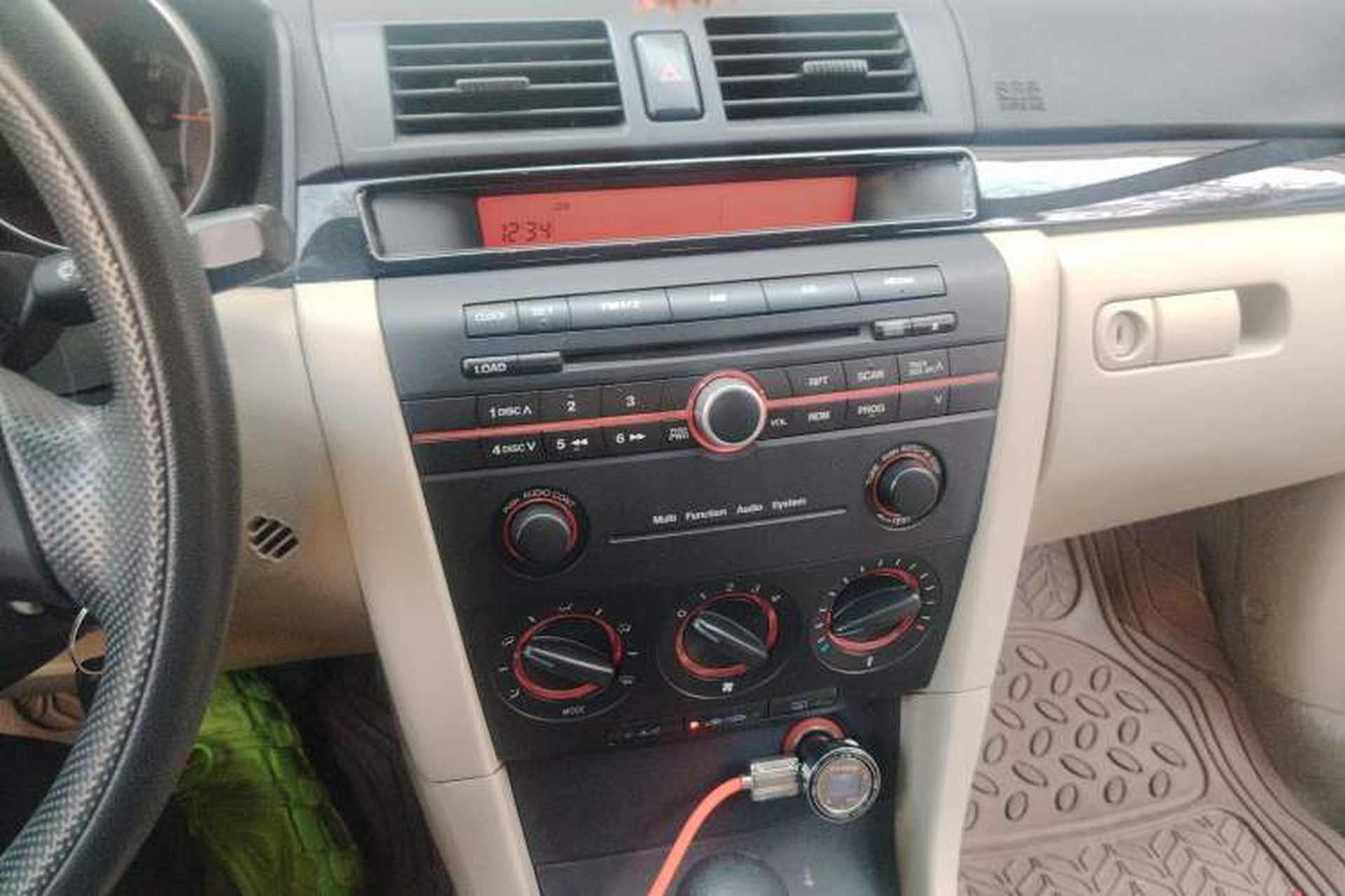 Used Mazda 3 2007 1.6L Automatic Standard Edition Audio And AC Panel