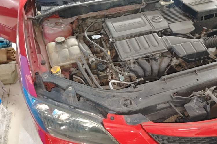 Used Mazda 3 2007 1.6L Automatic Standard Edition Engine Bay Right