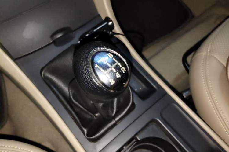 Used Mazda 3 2007 1.6L Manual Standard Edition Gear Lever