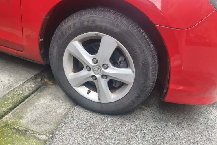 Used Mazda 3 2007 1.6L Manual Standard Edition Right Front Wheel Hub