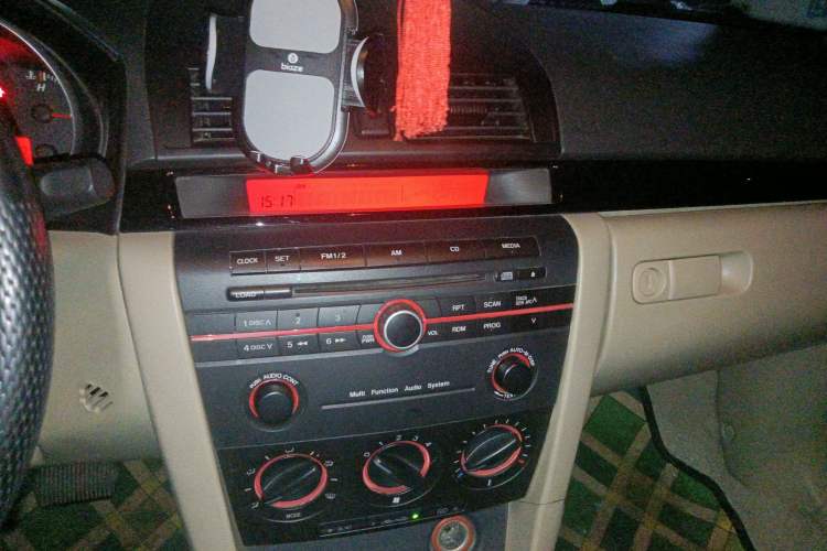 Used Mazda 3 2007 1.6L Automatic Standard Edition Audio And AC Panel