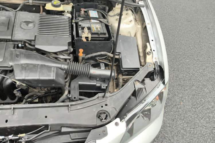 Used Mazda 3 2007 1.6L Automatic Standard Edition Engine Bay Left