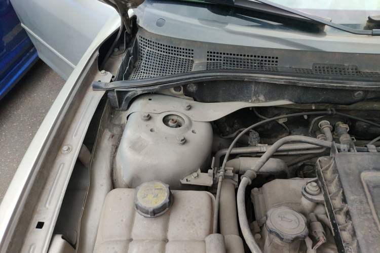 Used Mazda 3 2007 1.6L Automatic Standard Edition Engine Bay Right